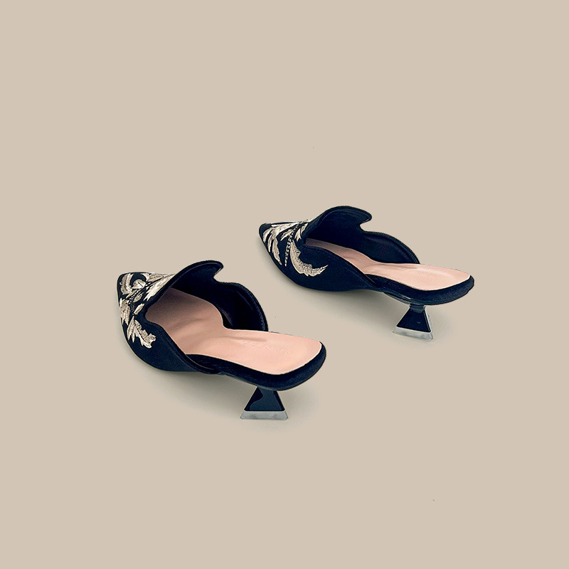 Embroidery Velour Women Shoes  - đánh giá và giá Embroidery Design